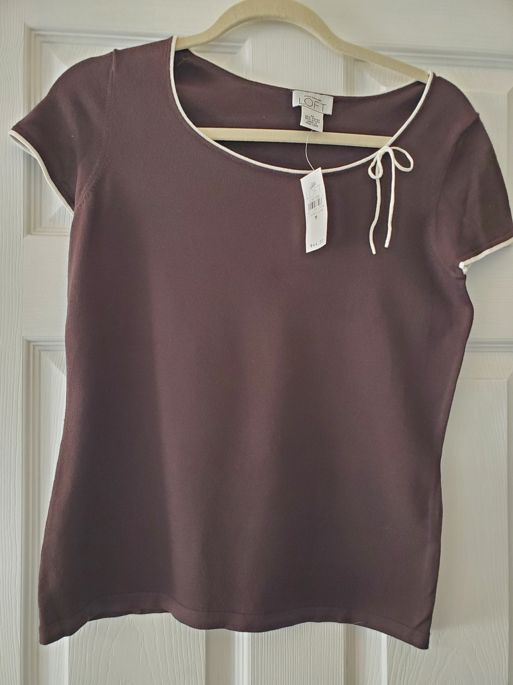 LOFT Short Sleeve Scoop Neck Top in Brown with White Trim